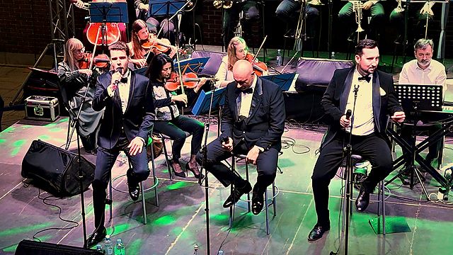 Pogled na pozornicu – koncert u Čepinu, 30. 5. 2026.