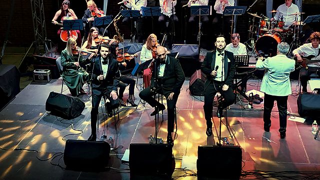 Pogled na pozornicu – koncert u Čepinu, 30. 5. 2026.